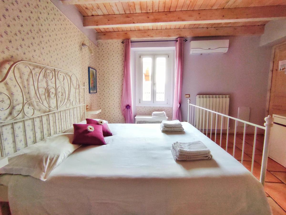 Rocca Dell'innominato Bed and breakfast